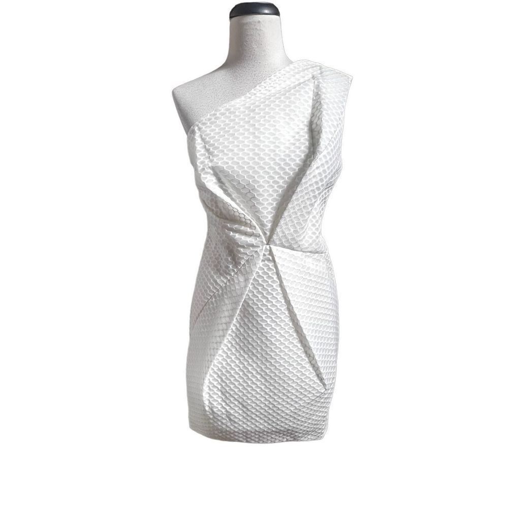 Revolve Asilio Queen B NWT One Sleeve Dress White size M Sold Out Online